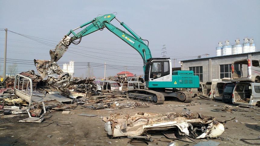 報廢汽車拆解機.jpg